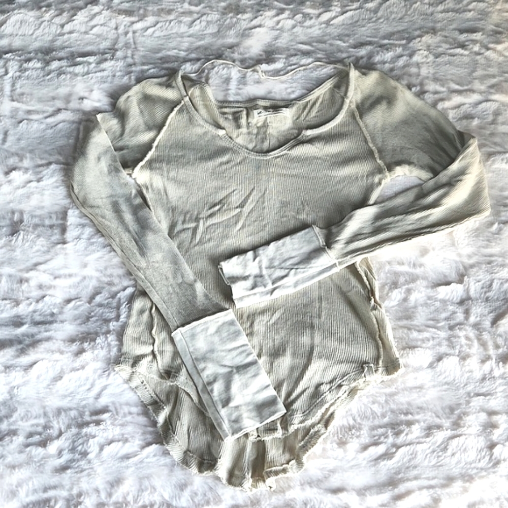 FREE PEOPLE, WE THE FREE, Sz. S, V-Neck, Long Sleeve, Stone, Ribbed, Fitted, Top